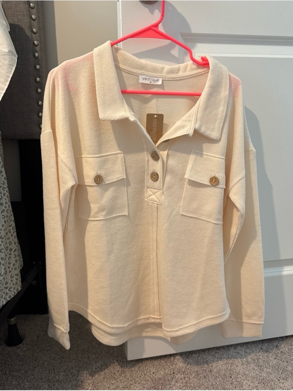 vestique Cream Collared Waffle Knit Button Pullover
